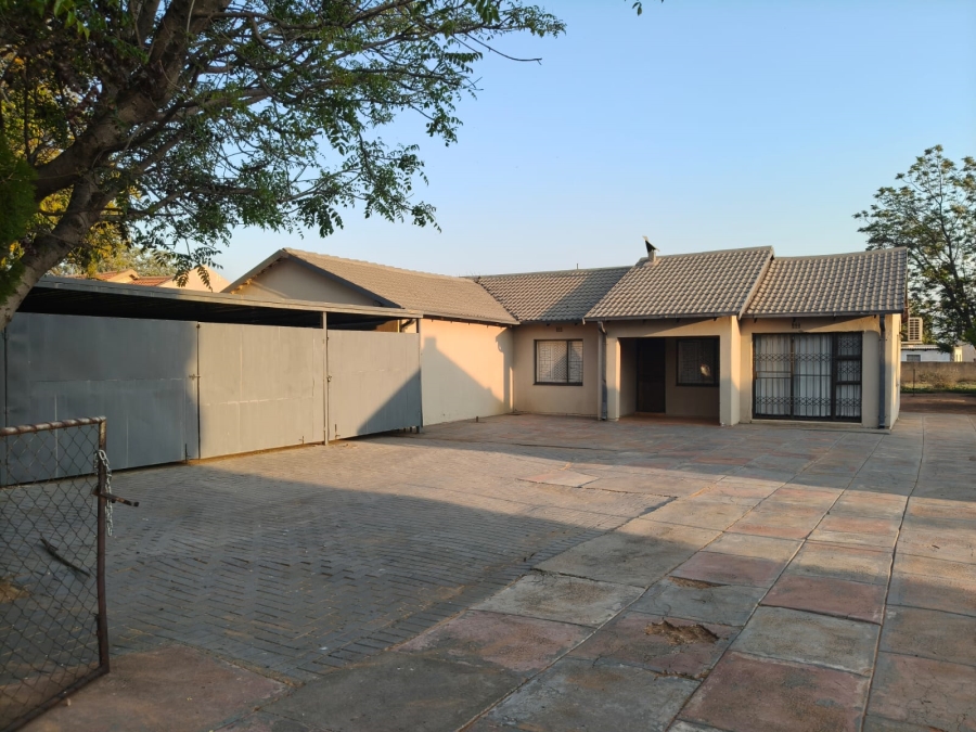 3 Bedroom Property for Sale in Mogwase North West